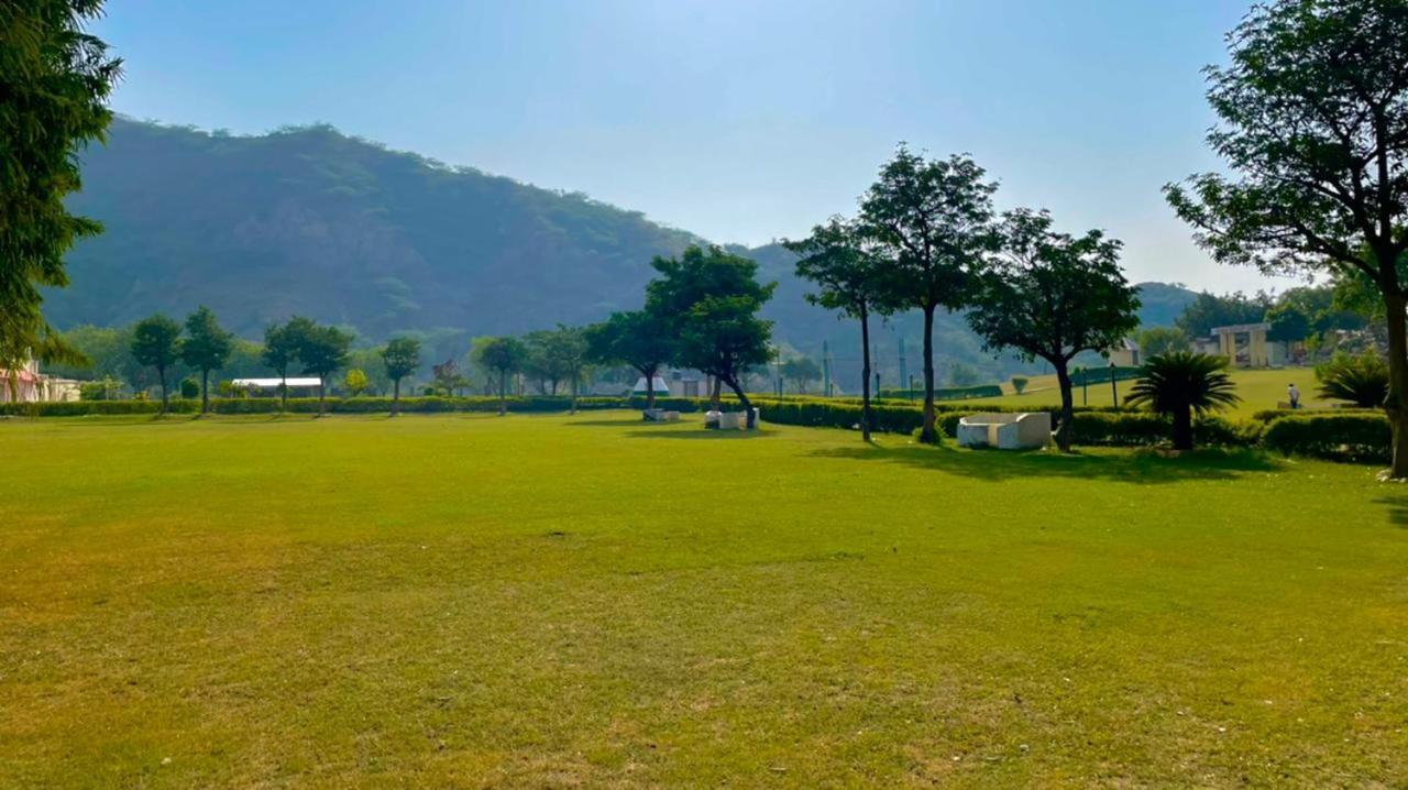Manohar Villas Neemrana Exteriér fotografie